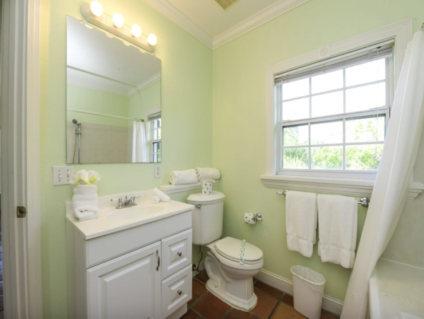 Luxury Anna Maria 3 Bedroom Vacation Home! 2 Master Bedrooms